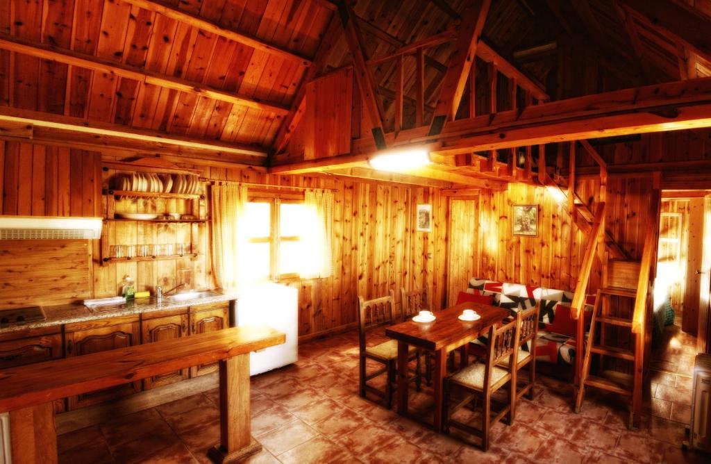 Camping Ruta Del Purche Monachil Rum bild